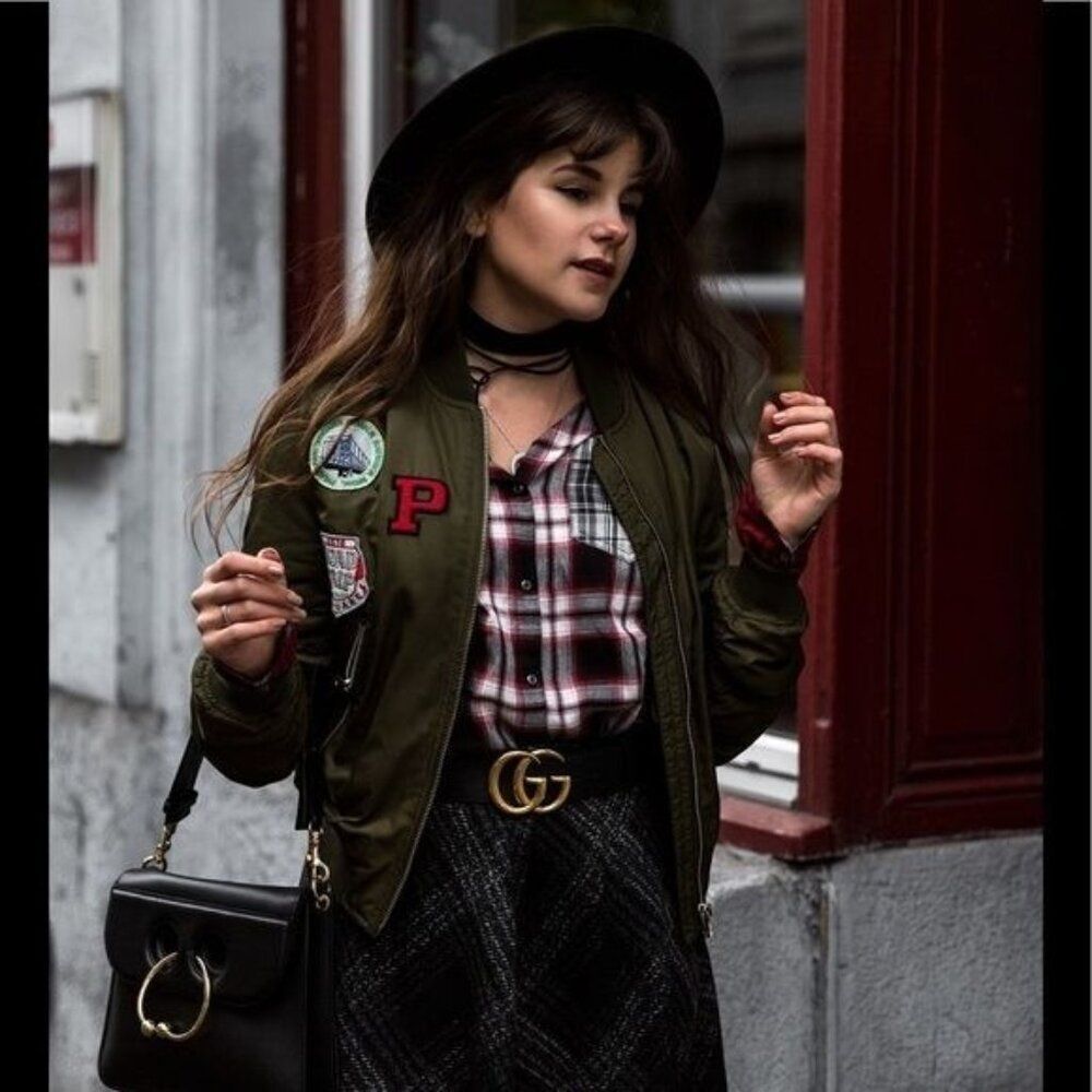 Iris Los Angeles Women Green Bomber Jacket With Patches Size M